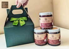 Load image into Gallery viewer, GREENERY GIFT SET OF MOUTH-WATERING CRISPY GARLIC CHILI OIL