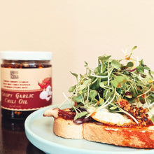 Load image into Gallery viewer, BIG JAR OF CRISPY GARLIC CHILI OIL - 16 OZ