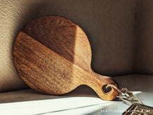 Load image into Gallery viewer, NATURAL WOOD CUTTING BOARD