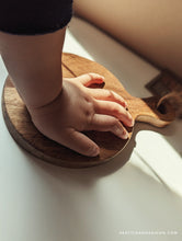 Load image into Gallery viewer, NATURAL WOOD CUTTING BOARD