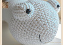 Load image into Gallery viewer, COCONUT CATERPILLAR CROUCHET