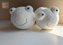 Load image into Gallery viewer, COCONUT CATERPILLAR CROUCHET