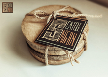 Load image into Gallery viewer, NATURAL WOOD COASTER SET