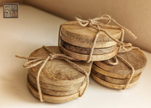 Load image into Gallery viewer, NATURAL WOOD COASTER SET
