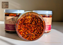 Load image into Gallery viewer, BIG JAR OF CRISPY GARLIC CHILI OIL - 16 OZ
