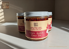 Load image into Gallery viewer, BIG JAR OF CRISPY GARLIC CHILI OIL - 16 OZ

